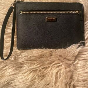 Kate Spade Tinie Laurel Way  Black Wristlet Clutch
